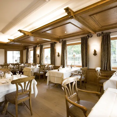 Hotel Berghof Lech